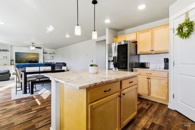 19189 Smith Fork Way, Caldwell, ID 83605