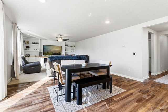 19189 Smith Fork Way, Caldwell, ID 83605