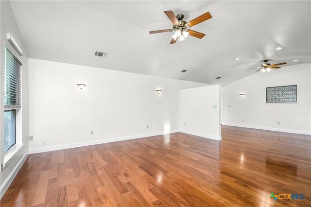 102 Adams Way, Canyon Lake, TX 78133