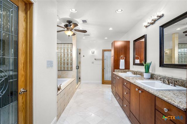 102 Adams Way, Canyon Lake, TX 78133