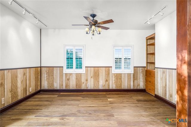102 Adams Way, Canyon Lake, TX 78133