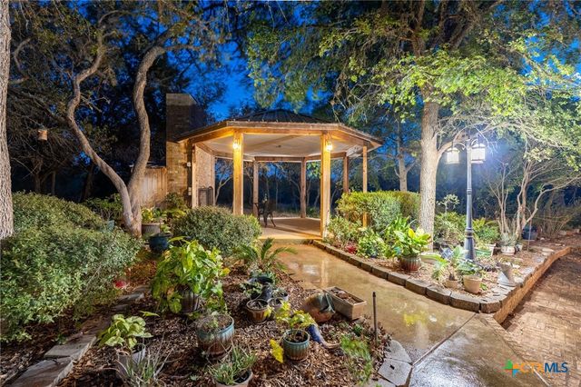 102 Adams Way, Canyon Lake, TX 78133
