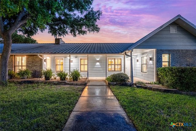 102 Adams Way, Canyon Lake, TX 78133