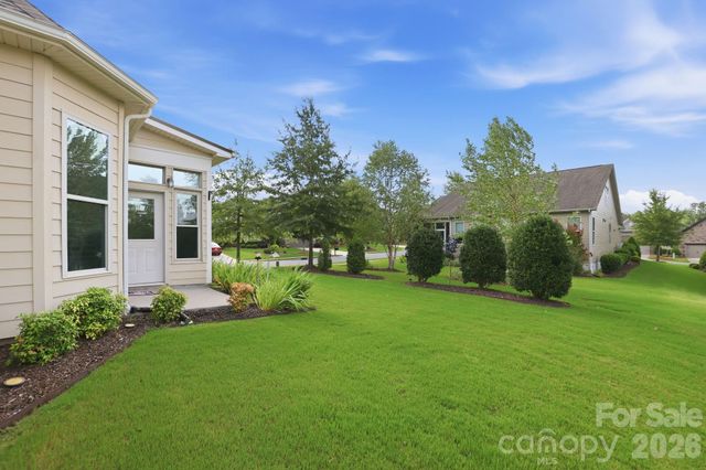 15503 Lake Ridge Road, Charlotte, NC 28278