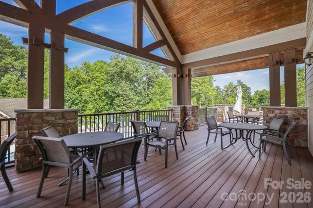 15503 Lake Ridge Road, Charlotte, NC 28278