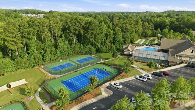 15503 Lake Ridge Road, Charlotte, NC 28278