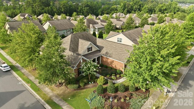 15503 Lake Ridge Road, Charlotte, NC 28278