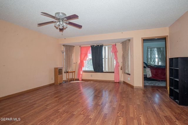 4643 R L SHOEMAKER Drive, El Paso, TX 79924