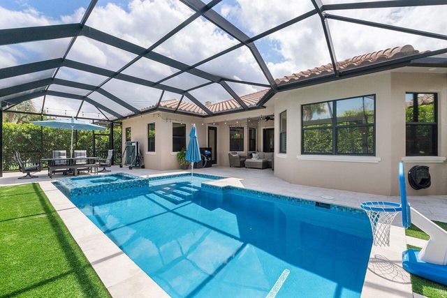 8040 NW 112th Terrace, Parkland, FL 33076