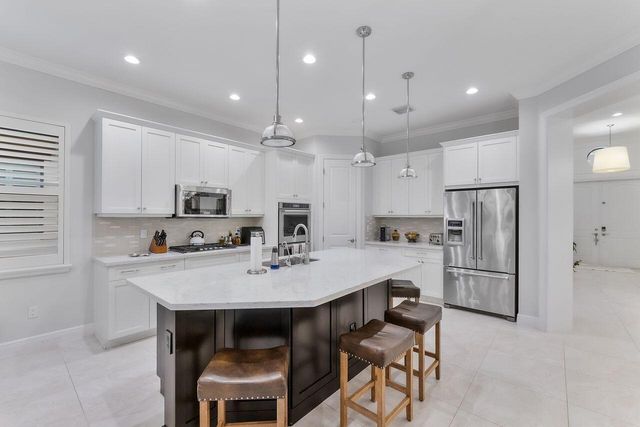 8040 NW 112th Terrace, Parkland, FL 33076