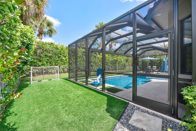 8040 NW 112th Terrace, Parkland, FL 33076