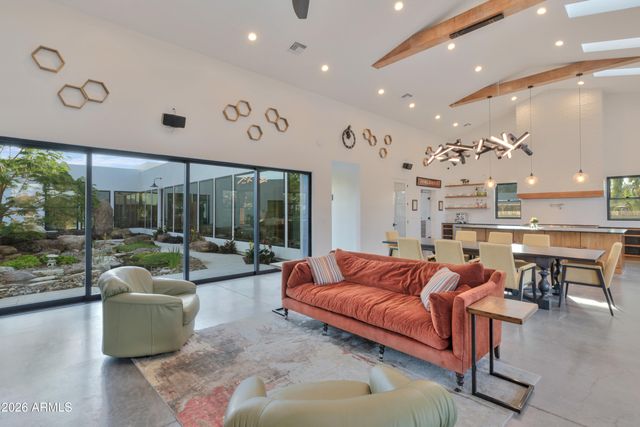 129 E WATER TANK Road, Gilbert, AZ 85296