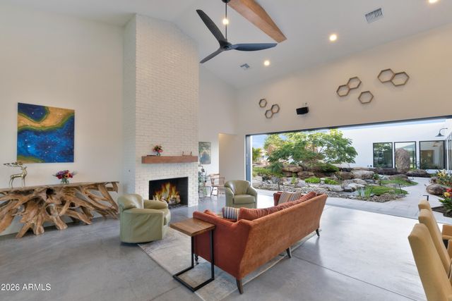 129 E WATER TANK Road, Gilbert, AZ 85296