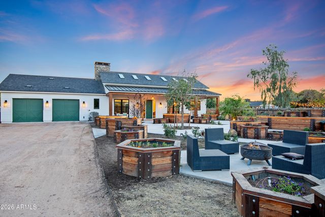 129 E WATER TANK Road, Gilbert, AZ 85296