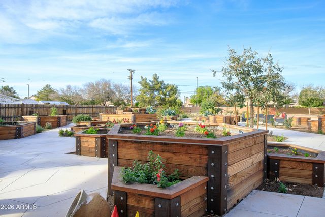 129 E WATER TANK Road, Gilbert, AZ 85296