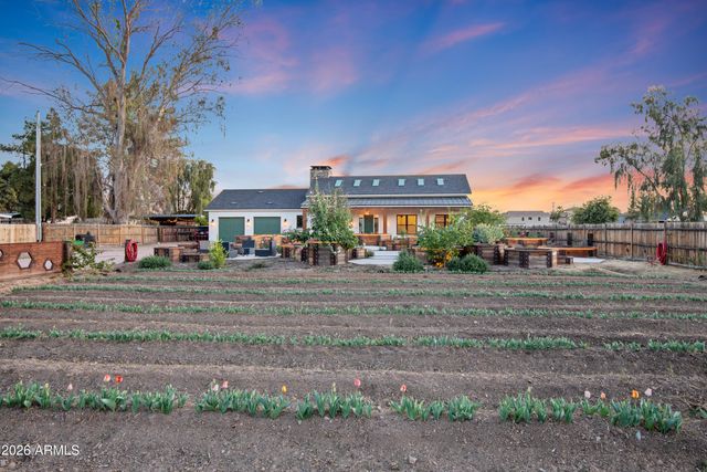 129 E WATER TANK Road, Gilbert, AZ 85296