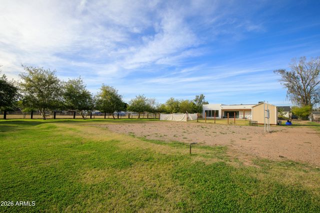 129 E WATER TANK Road, Gilbert, AZ 85296