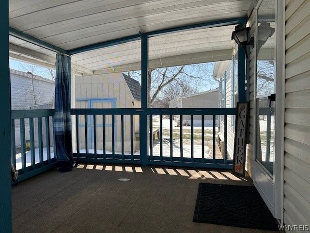 901 Hollywood Drive, Lockport Town, NY 14094