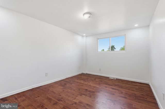 3280 BIRCH RD, Philadelphia, PA 19154