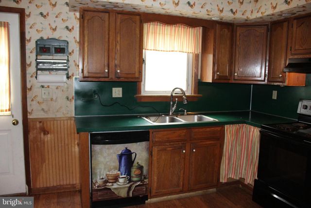 144 EAST ST, Williamstown, PA 17098