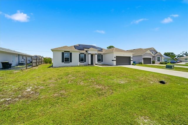 777 Indigo Street SE, Palm Bay, FL 32909