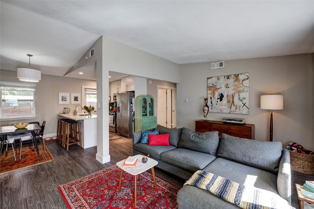 6306 Vioitha DR B, Austin, TX 78723