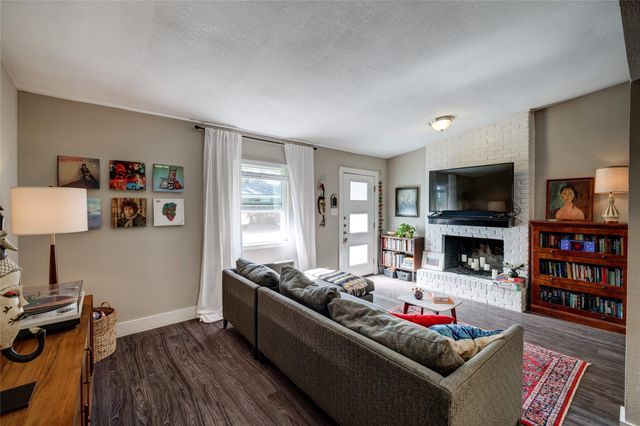 6306 Vioitha DR B, Austin, TX 78723