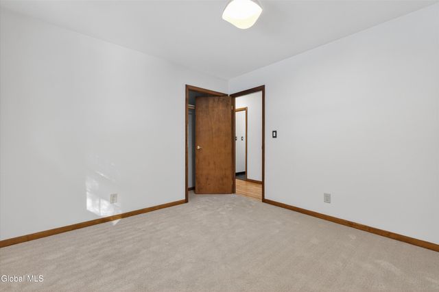 167 Redmond Road, Moreau, NY 12831