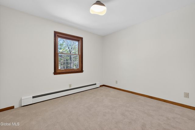 167 Redmond Road, Moreau, NY 12831