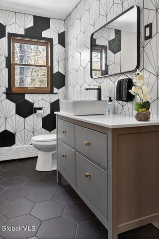 167 Redmond Road, Moreau, NY 12831