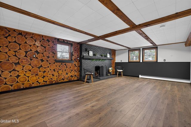 167 Redmond Road, Moreau, NY 12831