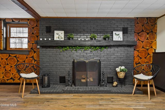 167 Redmond Road, Moreau, NY 12831