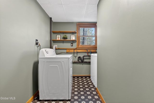 167 Redmond Road, Moreau, NY 12831