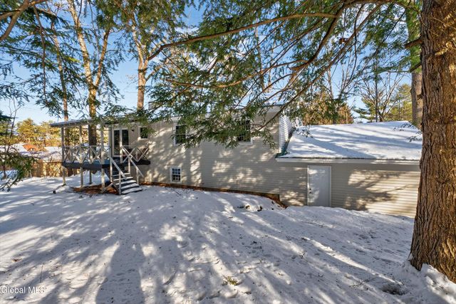 167 Redmond Road, Moreau, NY 12831