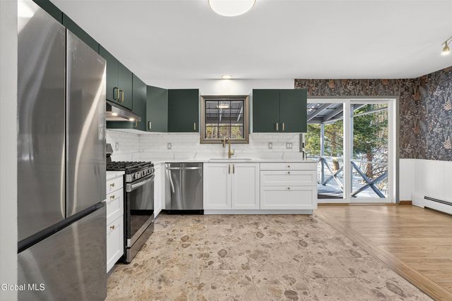 167 Redmond Road, Moreau, NY 12831