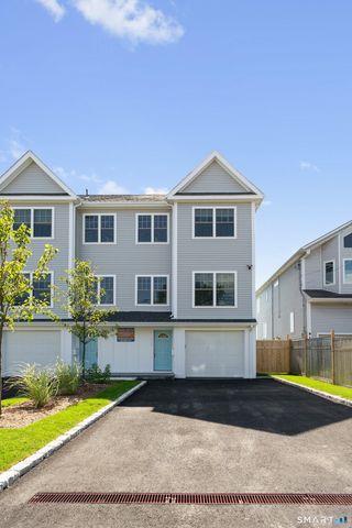 930 Reef Road, Fairfield, CT 06824