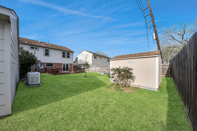 2503 Country Place Drive, Richmond, TX 77406