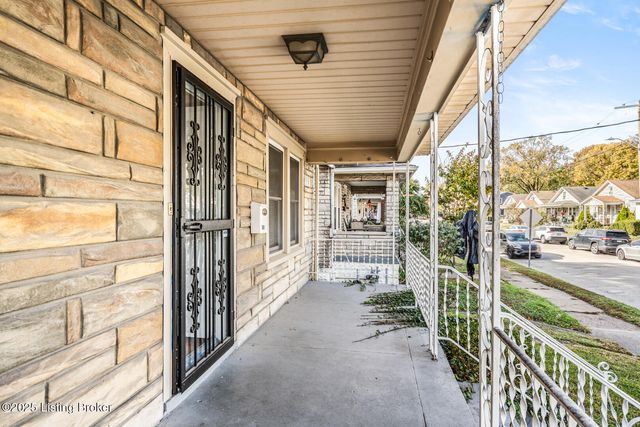 614 E Brandeis Ave, Louisville, KY 40217