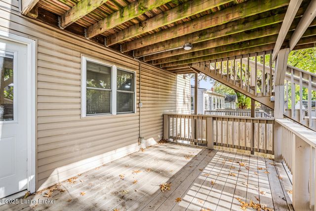 614 E Brandeis Ave, Louisville, KY 40217