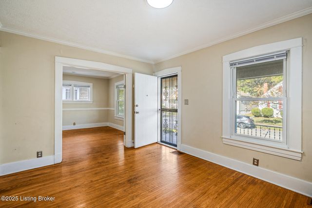 614 E Brandeis Ave, Louisville, KY 40217