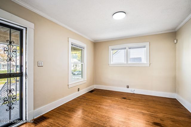 614 E Brandeis Ave, Louisville, KY 40217