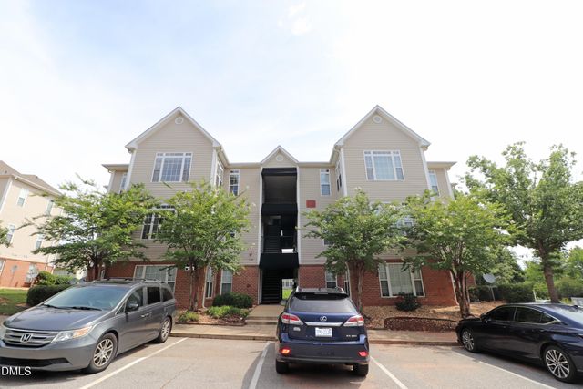 2521 Friedland Place 300, Raleigh, NC 27617