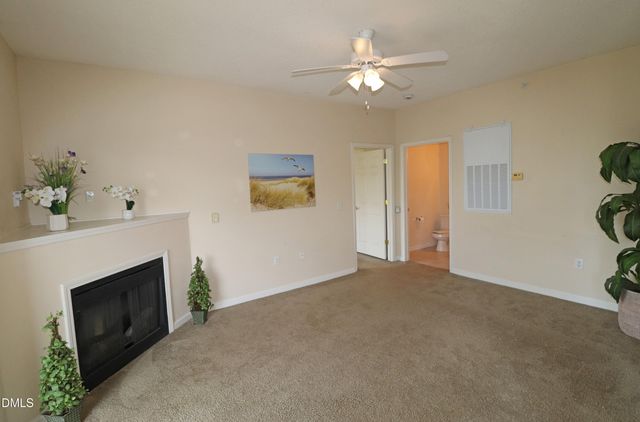 2521 Friedland Place 300, Raleigh, NC 27617