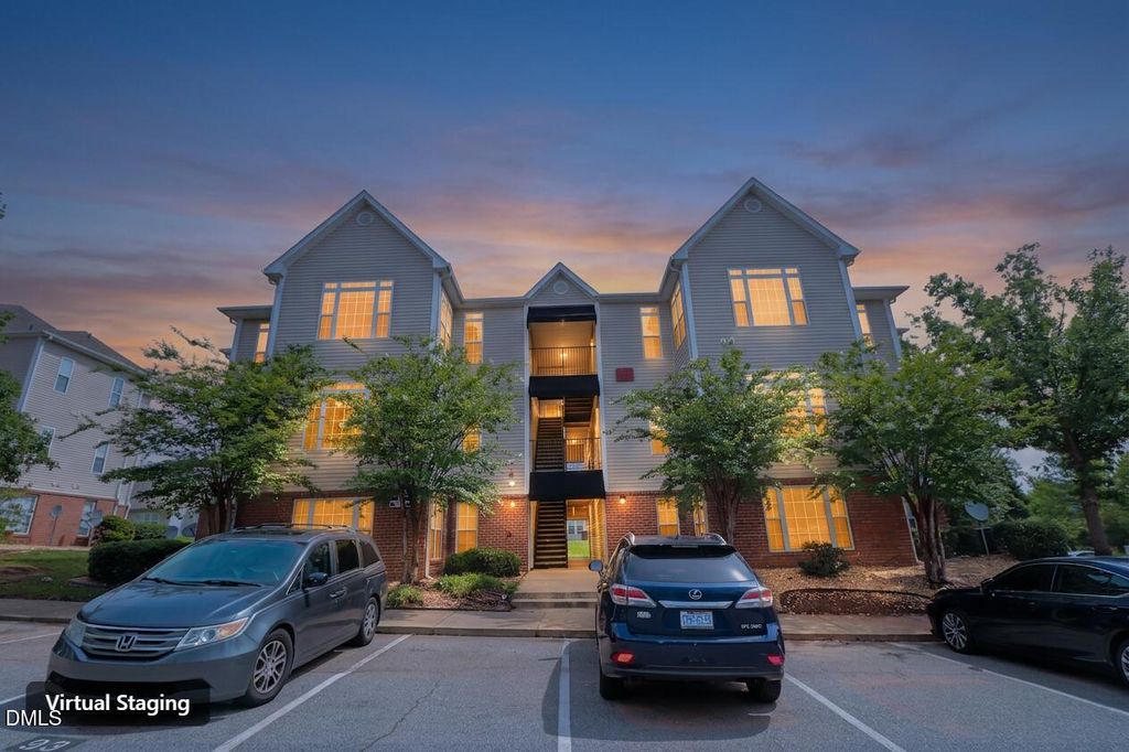 2521 Friedland Place 300, Raleigh, NC 27617