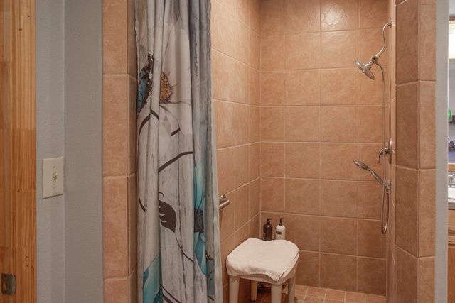 134 HIGH TIMBERS RD, Bastrop, TX 78602