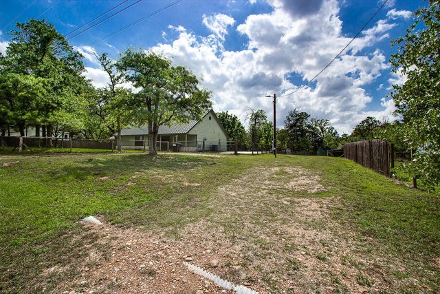 134 HIGH TIMBERS RD, Bastrop, TX 78602