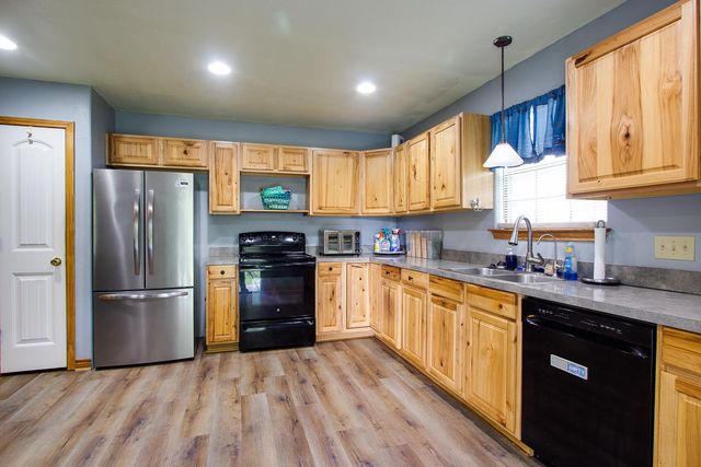 134 HIGH TIMBERS RD, Bastrop, TX 78602