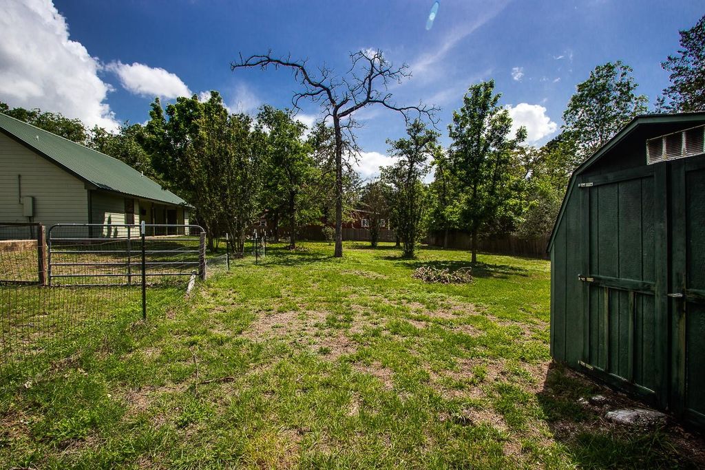 134 HIGH TIMBERS RD, Bastrop, TX 78602