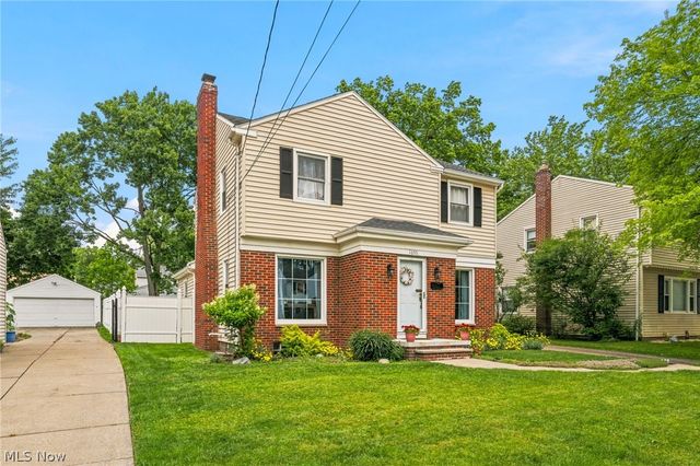 1695 Wiltshire Road, Akron, OH 44313