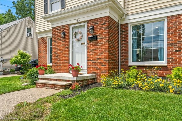 1695 Wiltshire Road, Akron, OH 44313